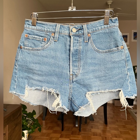 Levi's 501 shorts - Picture 4 of 11